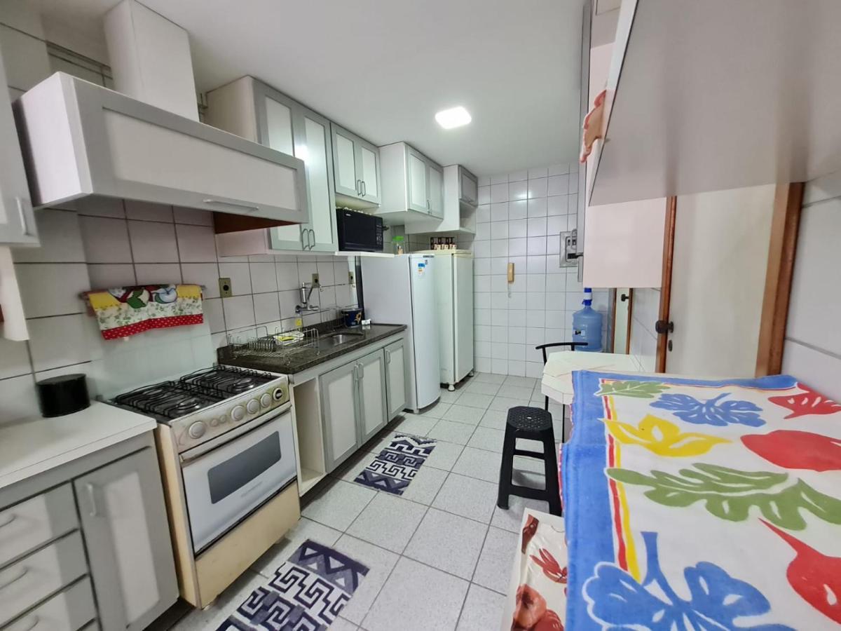 APT Encantador Centro Guarapari, completo, 50 m da praia Exterior foto